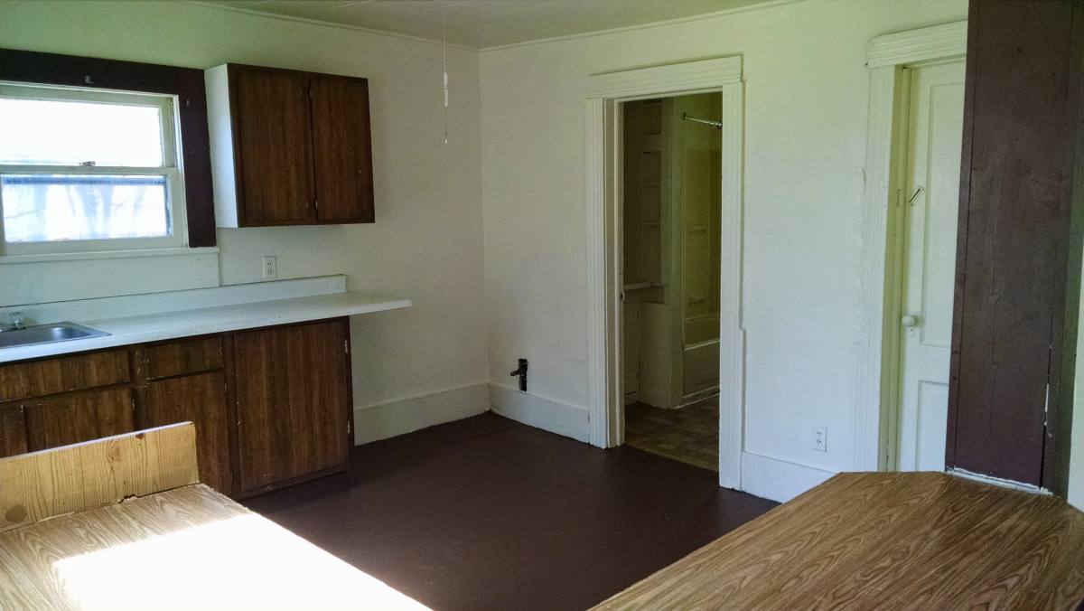 Apartment for rent at 45 Chamberlain St, Rochester, NY 14609