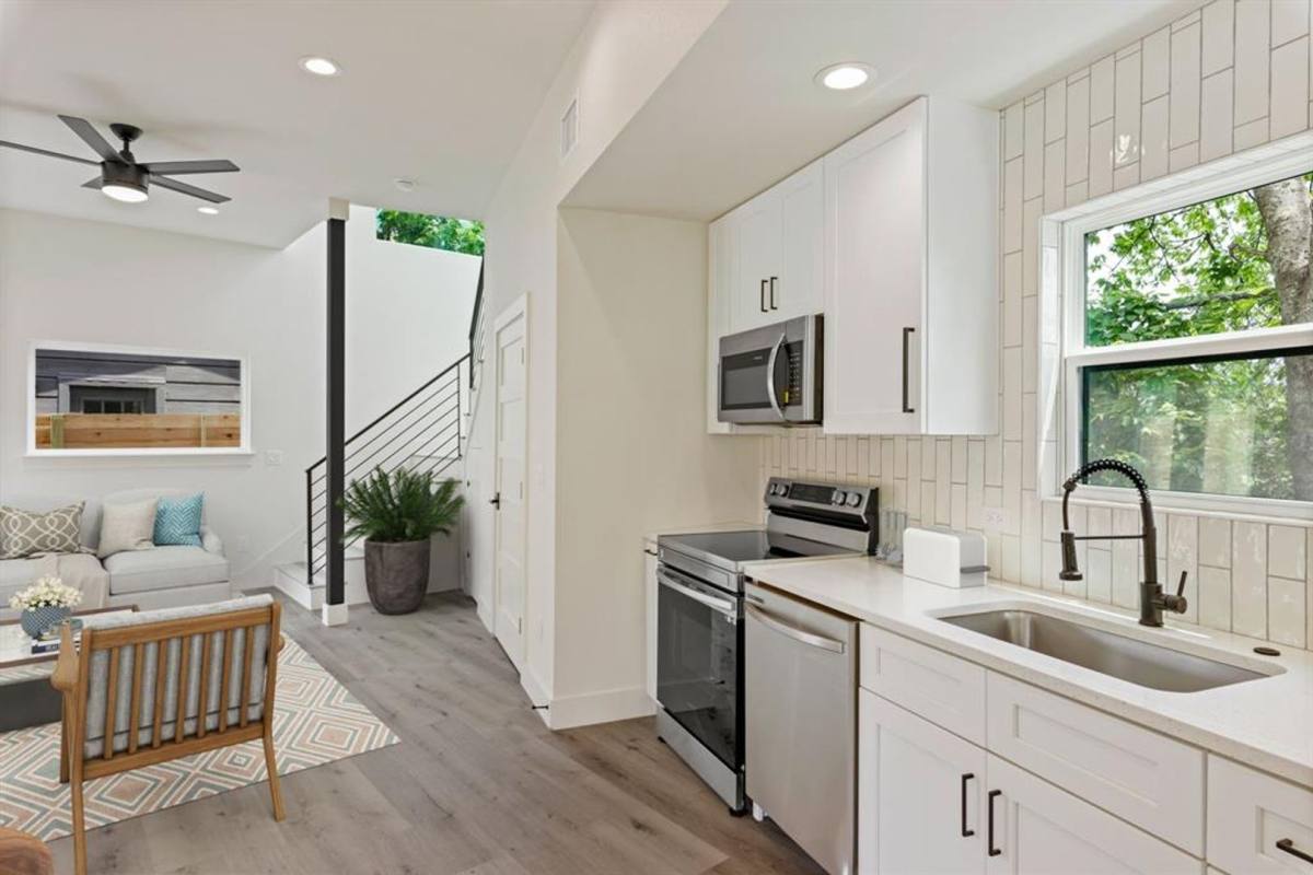 Apartment for rent at 8507 Hathaway Dr, Austin, TX 78757