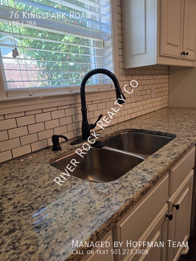 House for rent at 76 Kingspark Rd, Little Rock, AR 72227