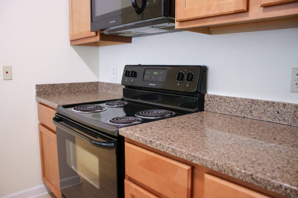 Apartment for rent at 606 E Stoughton, Champaign, IL 61820