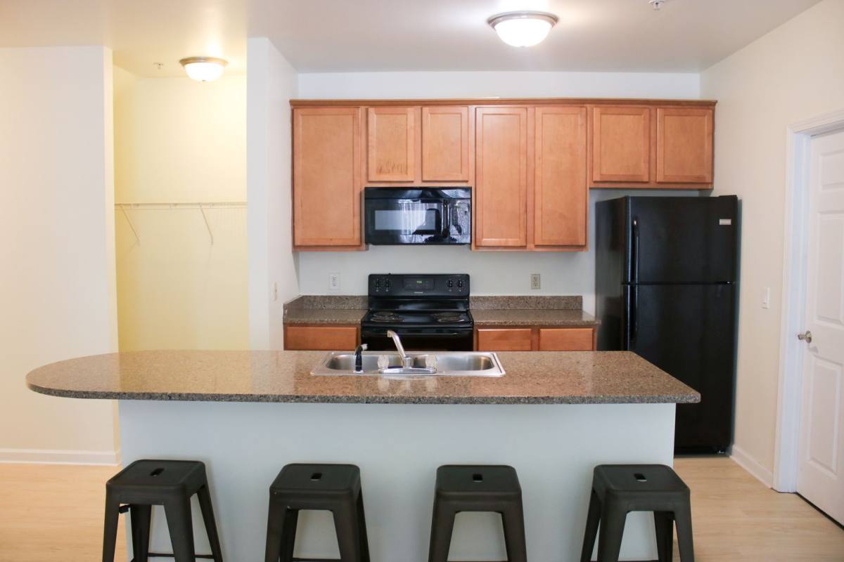 Apartment for rent at 606 E Stoughton, Champaign, IL 61820