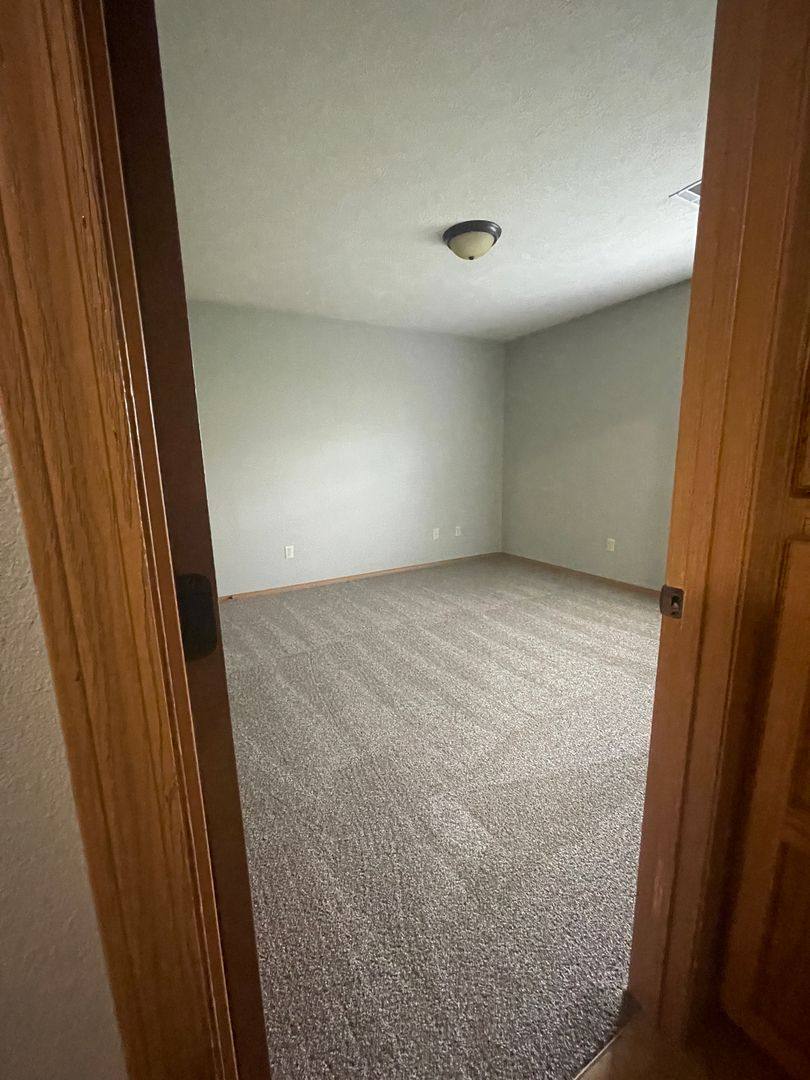 Townhouse for rent at 705-707 E Watermill Circle, Ozark, MO 65721