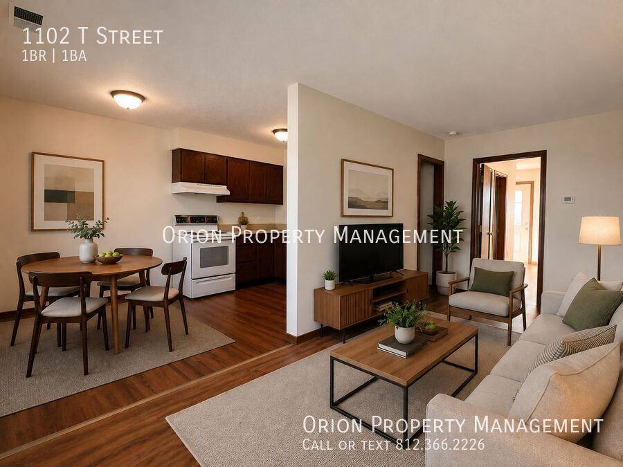 Apartment for rent at 1102 T St, Bedford, IN 47421