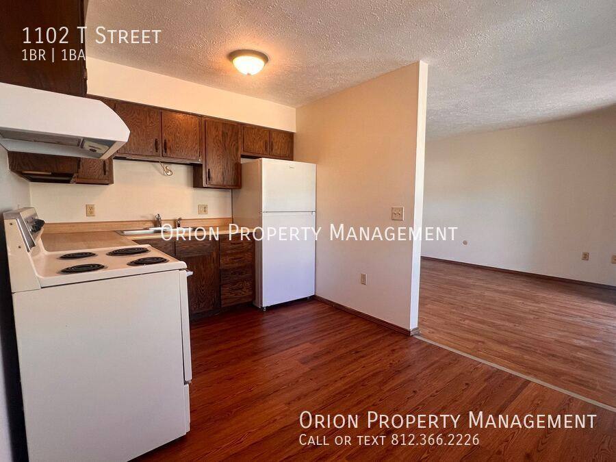 Apartment for rent at 1102 T St, Bedford, IN 47421