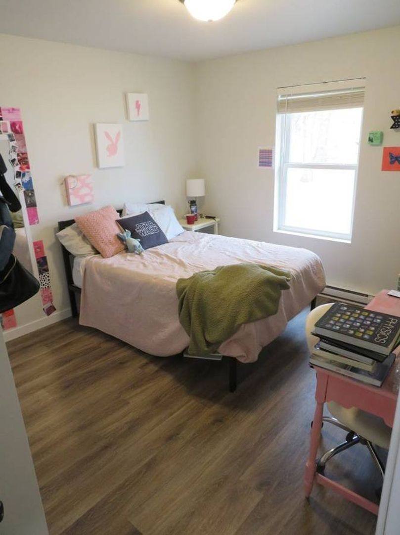 Apartment for rent at 420 Franklin St, Eau Claire, WI 54703