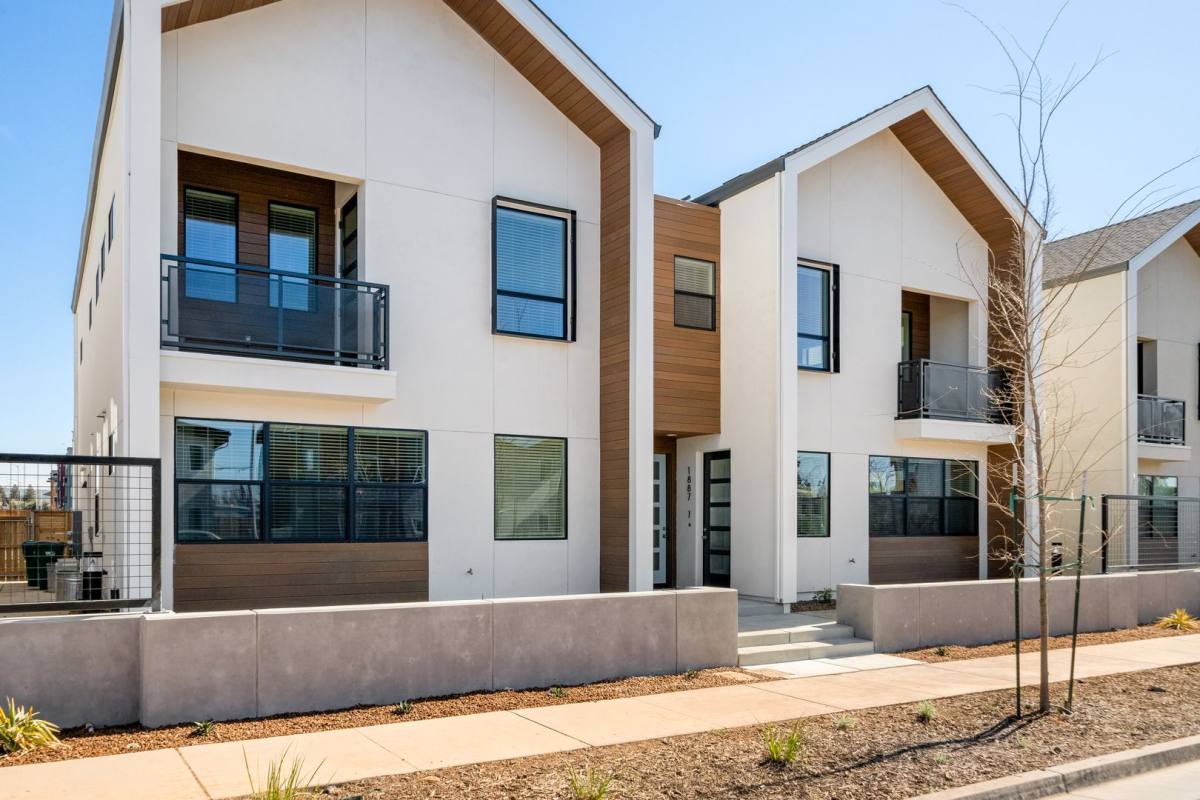 Townhouse for rent at 1891 Notre Dame Blvd, Chico, CA 95928