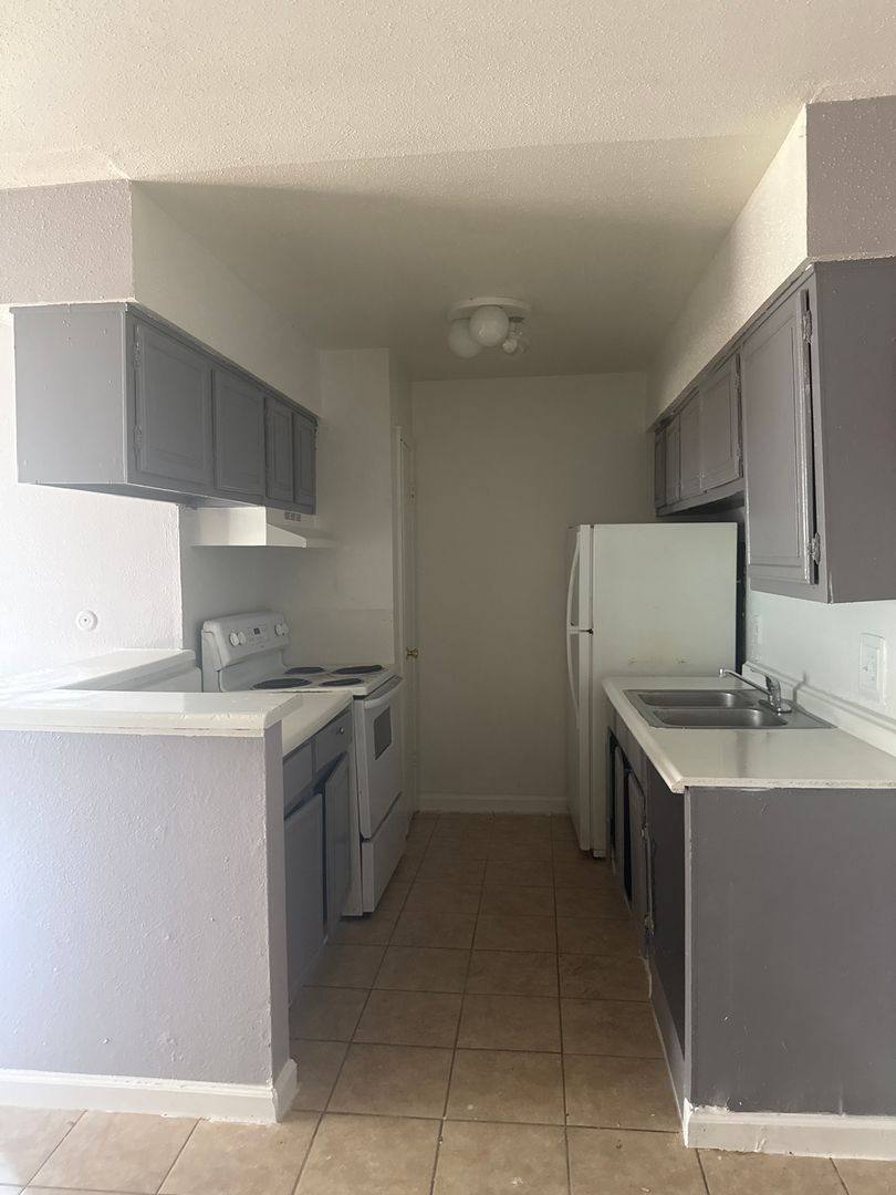 Apartment for rent at 9501 Beechnut St, Houston, TX 77036