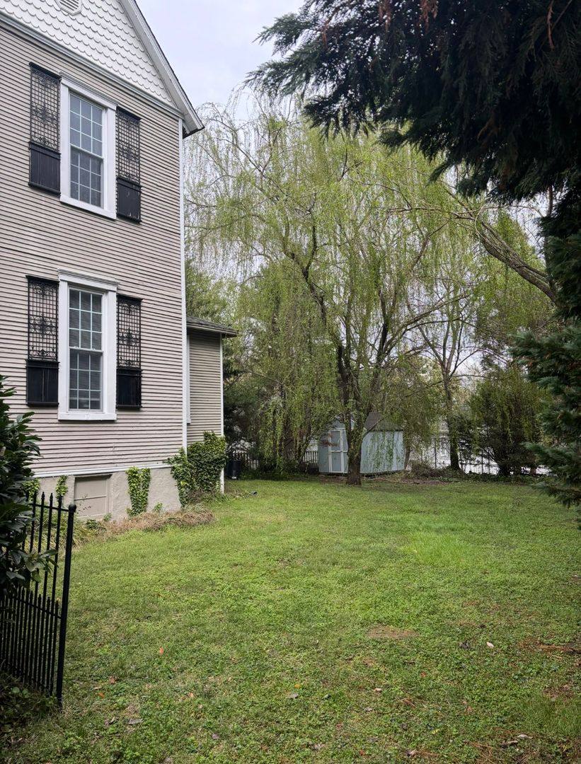 House for rent at 208 Island Ave, Chattanooga, TN 37405
