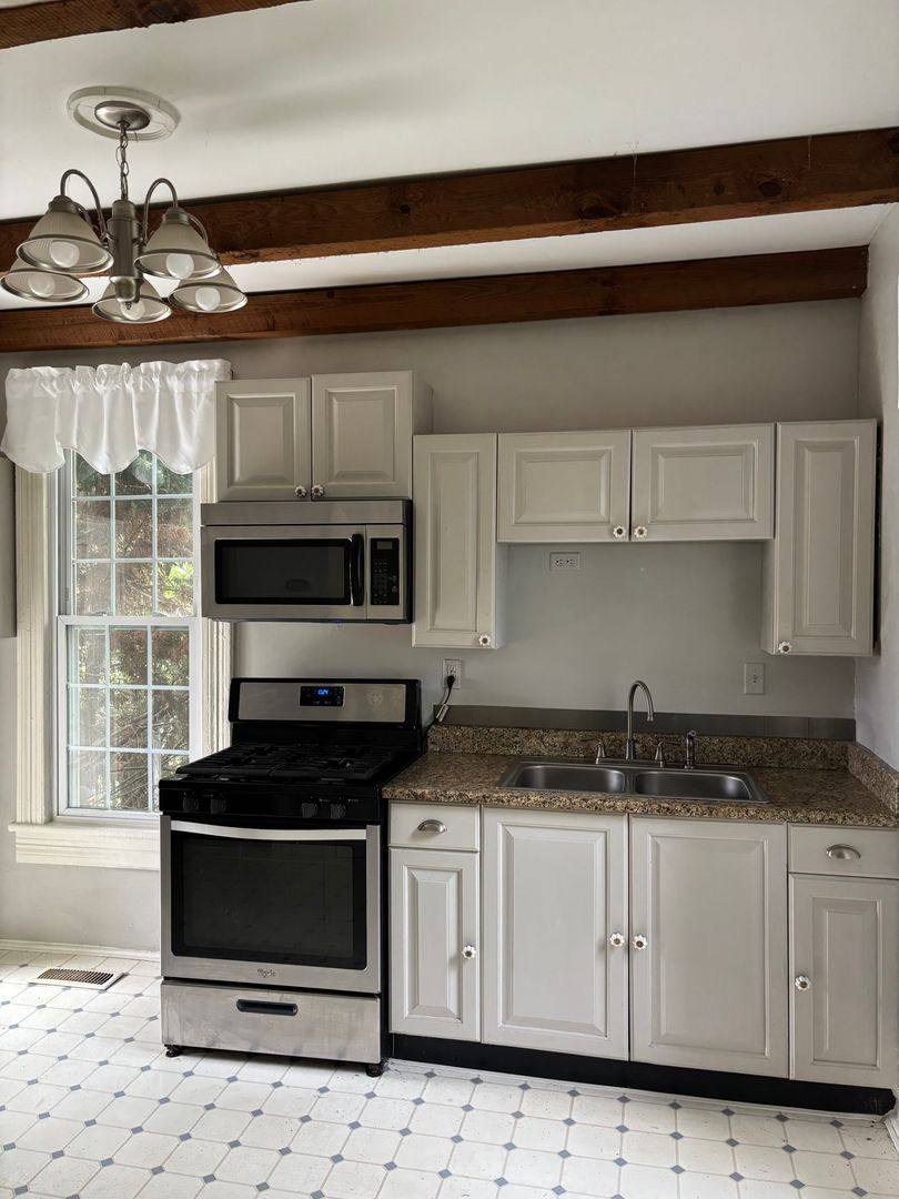 House for rent at 208 Island Ave, Chattanooga, TN 37405