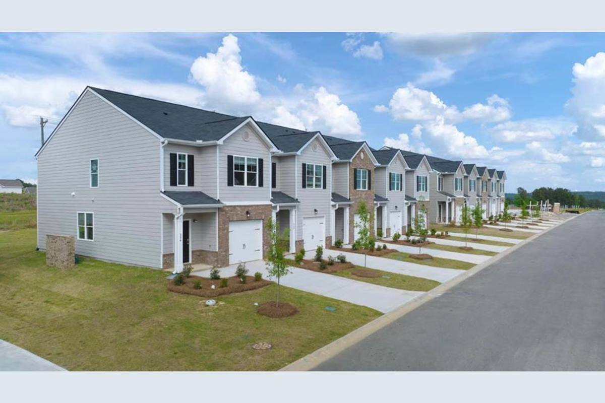 Townhouse for rent at 721 Grovebury, Aiken, SC 29801