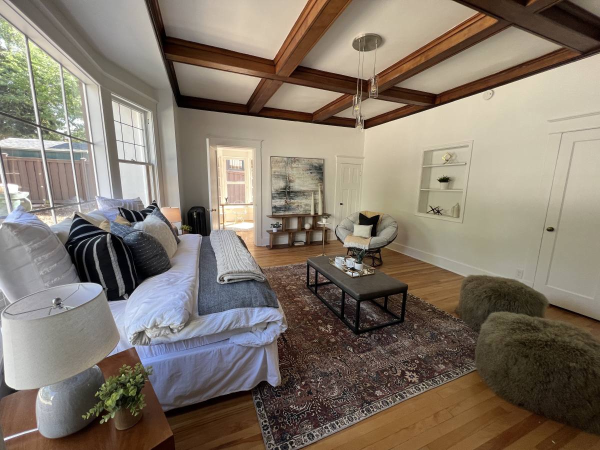 Apartment for rent at 1127 E S Temple #3, Salt Lake City, UT 84102