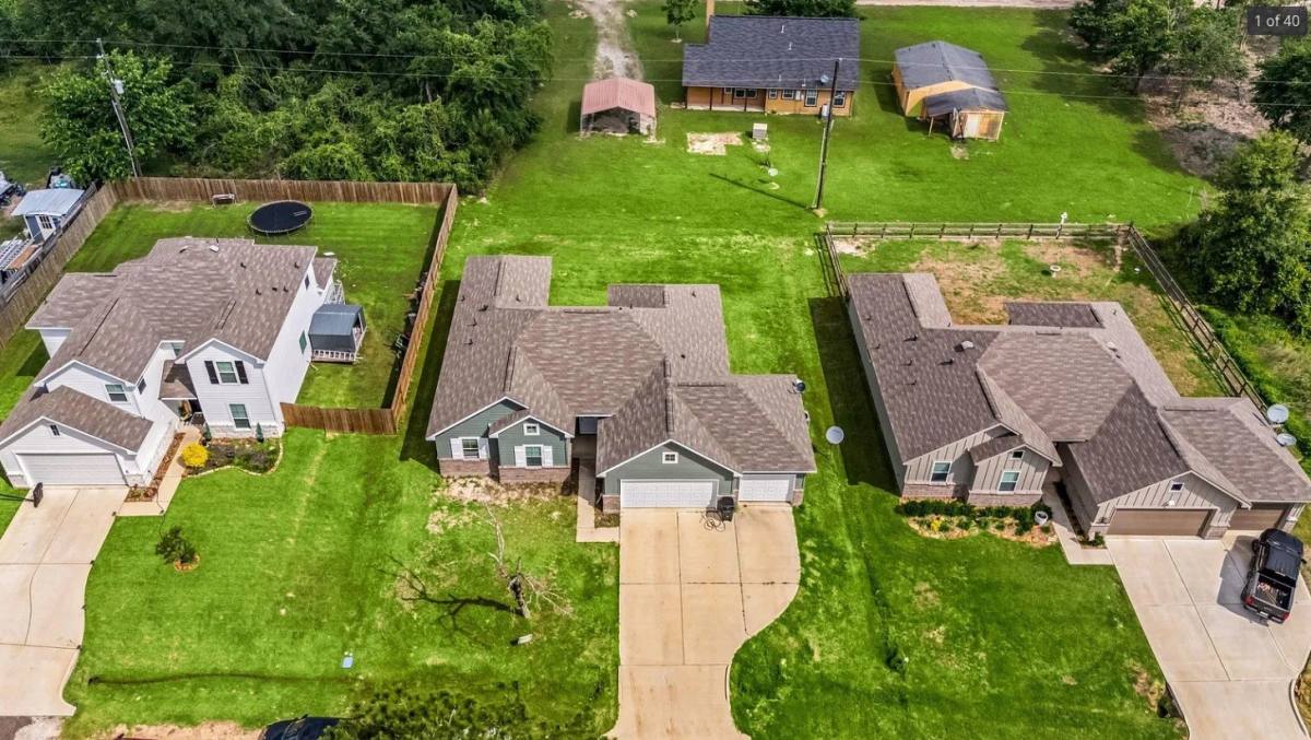 Apartment for rent at 26579 Pin Oak Dr, Hempstead, TX 77445