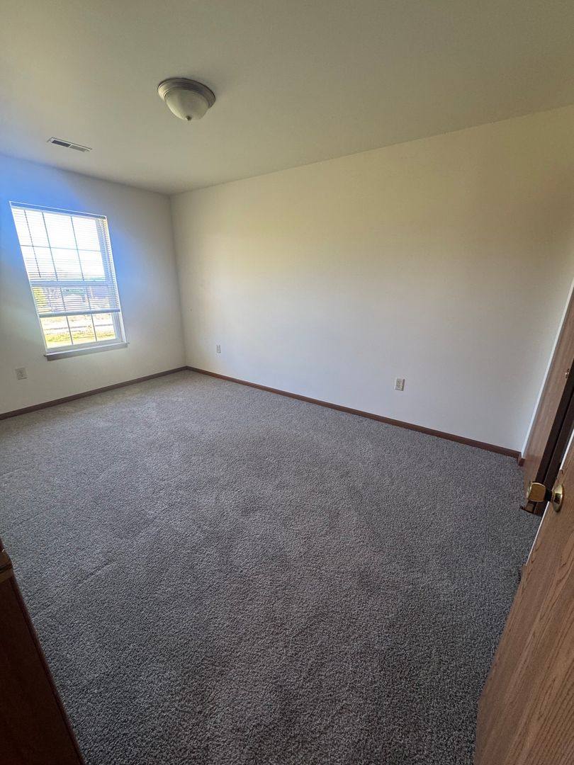 Apartment for rent at 25 Iki Dr, Edgerton, WI 53534