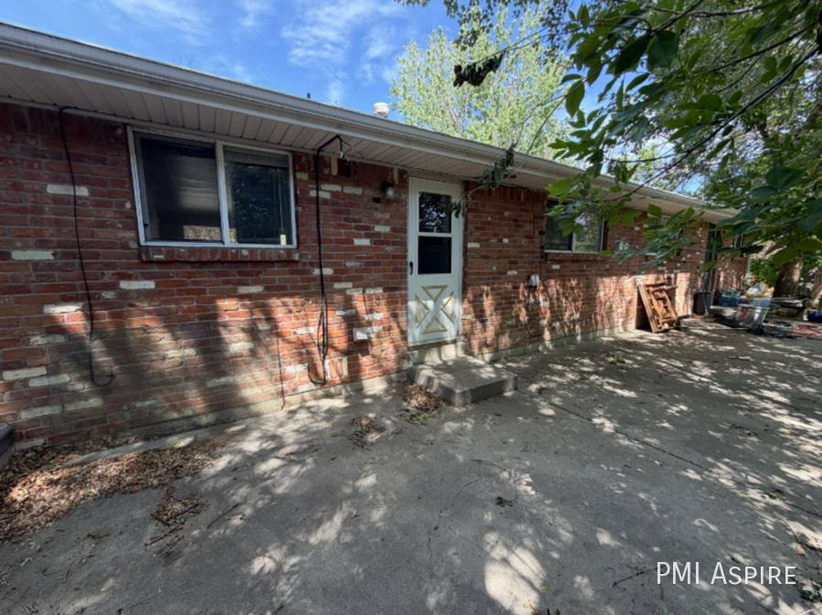 Apartment for rent at 904 Tulip St, Longmont, CO 80501