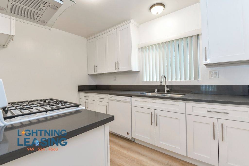 Apartment for rent at 1005 E Doran St #J, Glendale, CA 91206