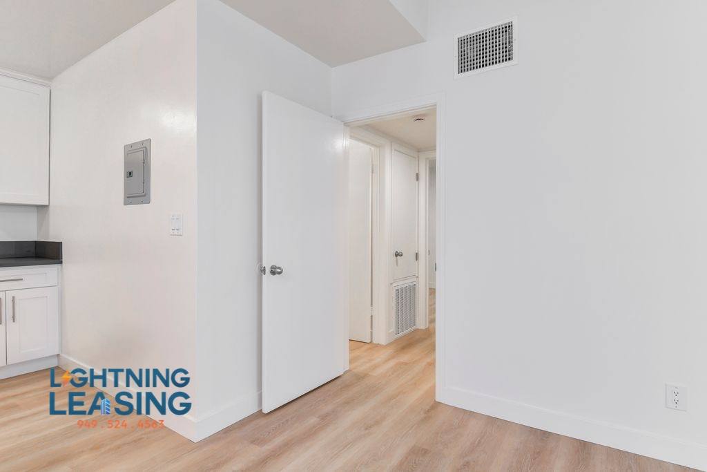Apartment for rent at 1005 E Doran St #J, Glendale, CA 91206