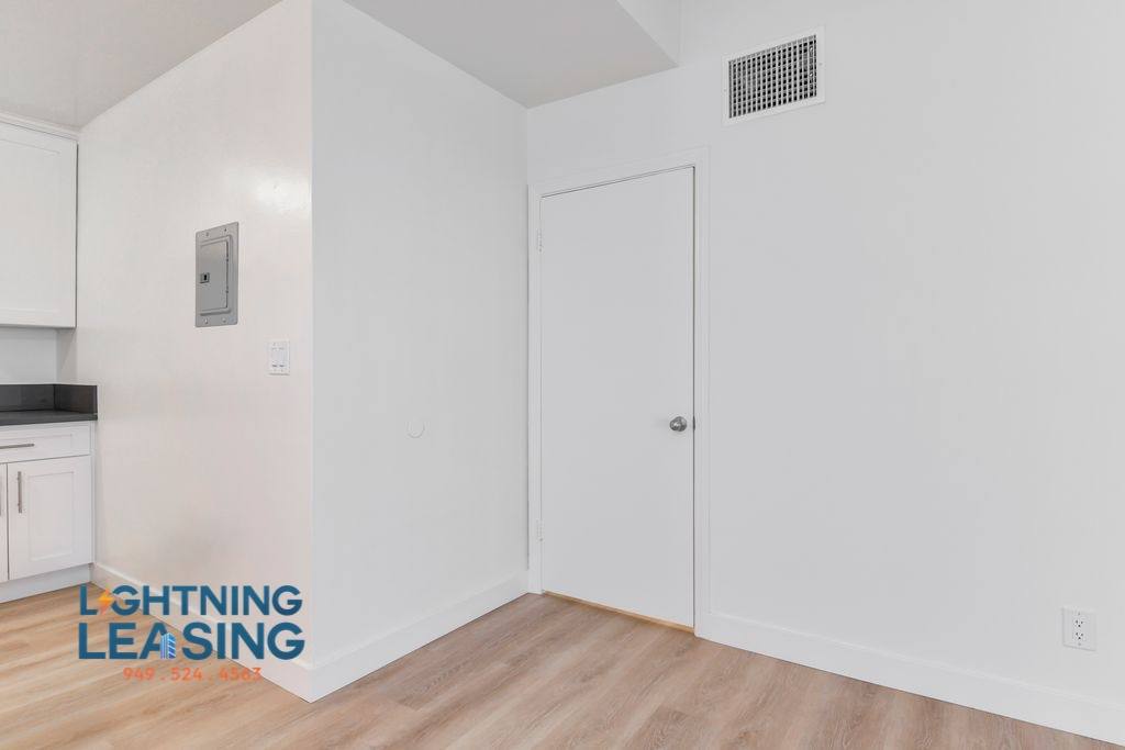 Apartment for rent at 1005 E Doran St #J, Glendale, CA 91206