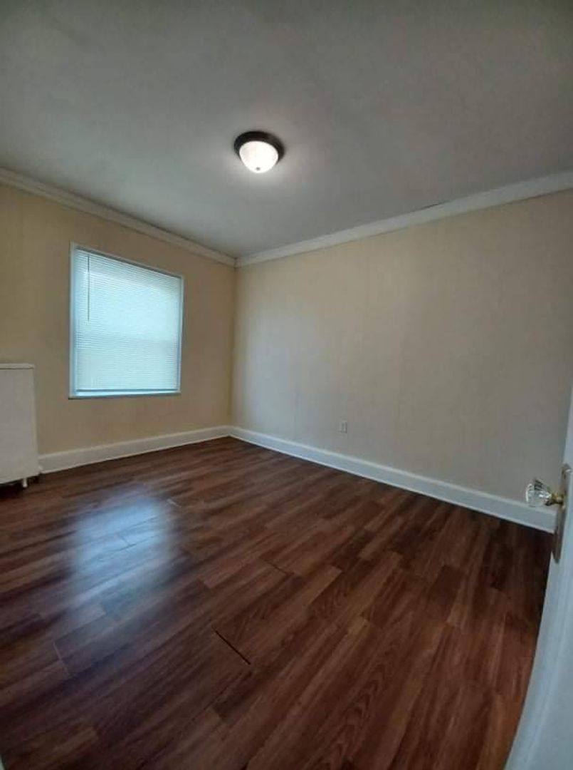 Apartment for rent at 1530-1534 Broadway St, Rockford, IL 61104
