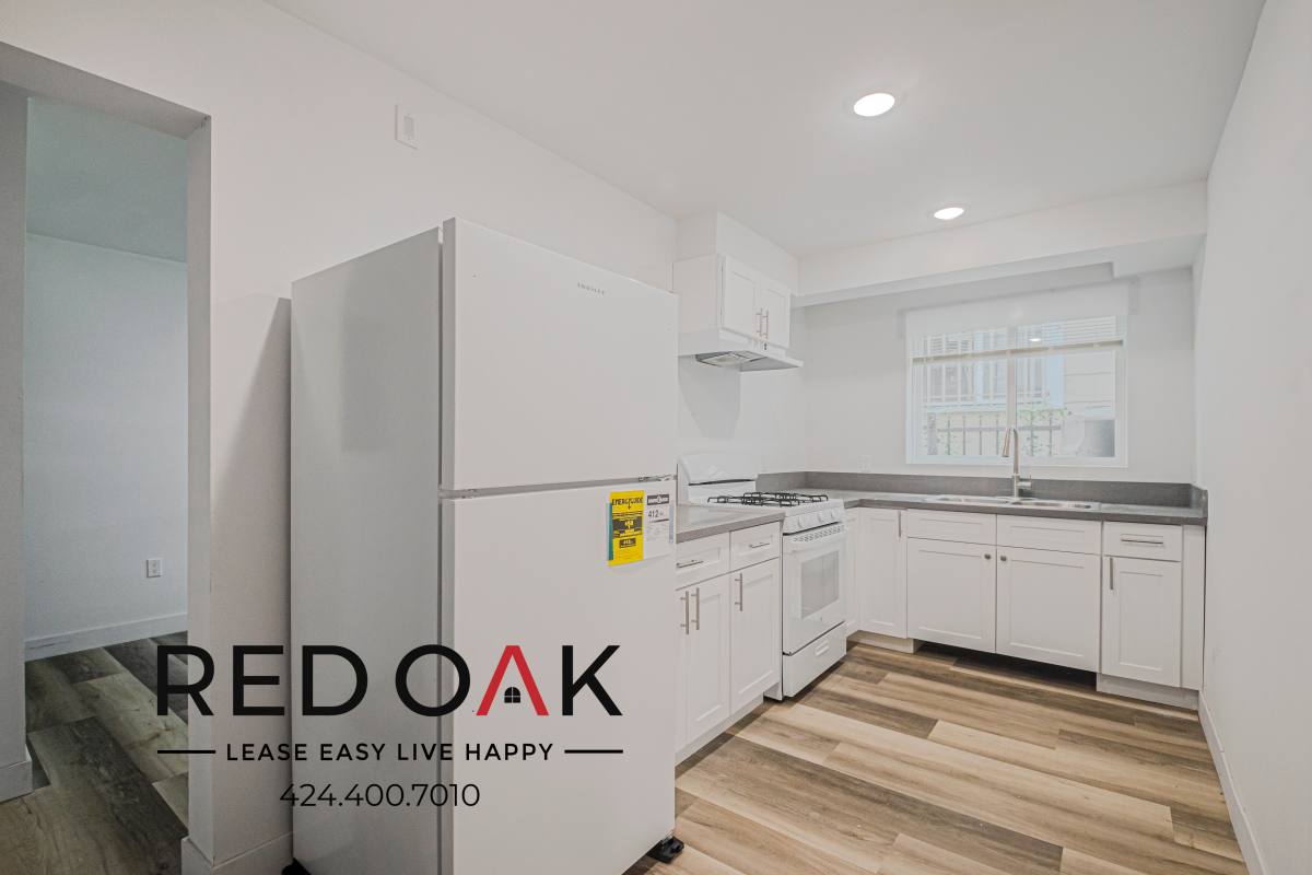 Condo for rent at 2837 San Marino St #105, Los Angeles, CA 90006