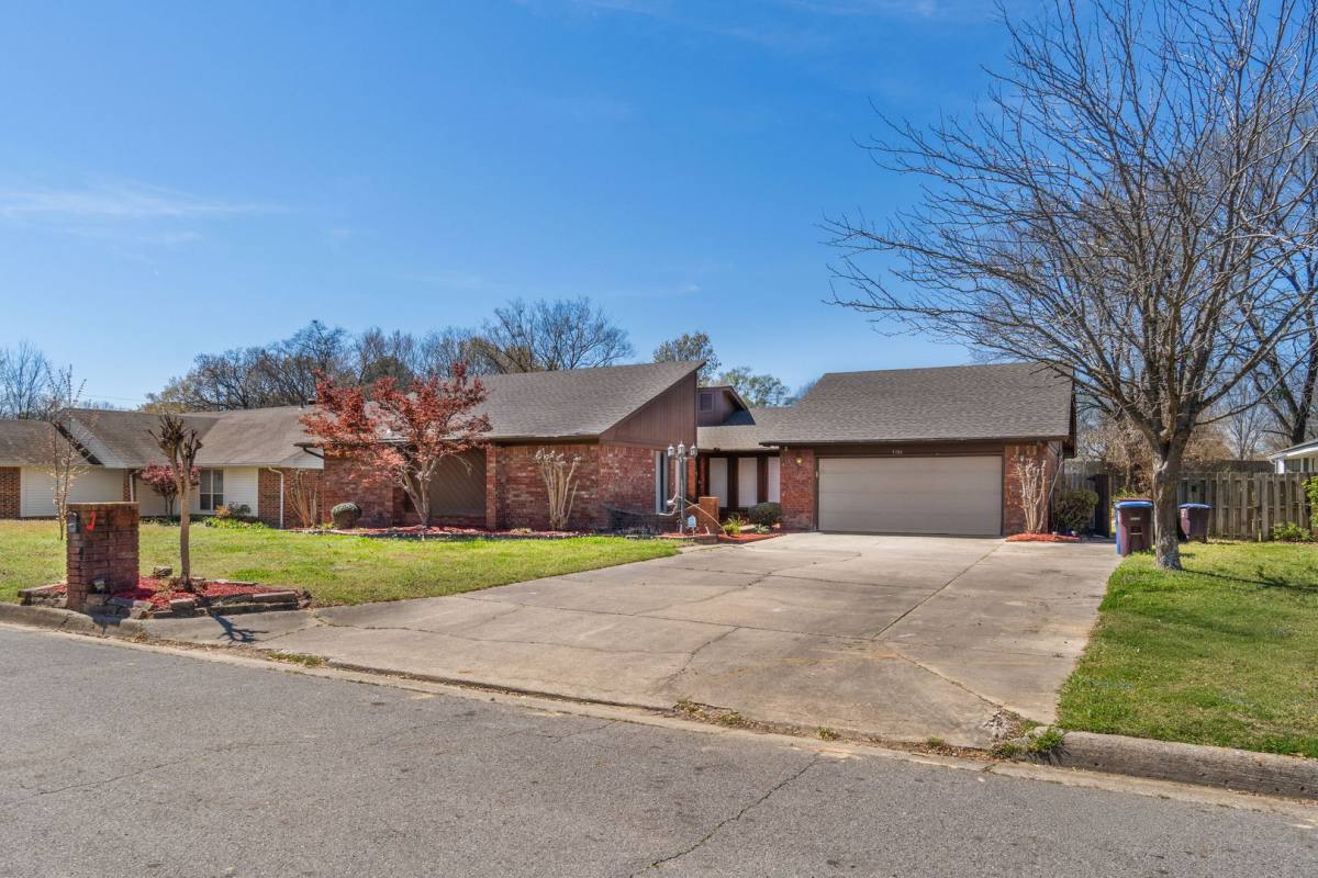House for rent at 3104 S 104th St, Fort Smith, AR 72903