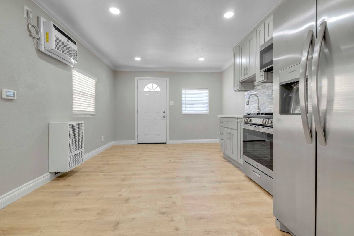 Apartment for rent at 107 S Dacotah St, Los Angeles, CA 90063