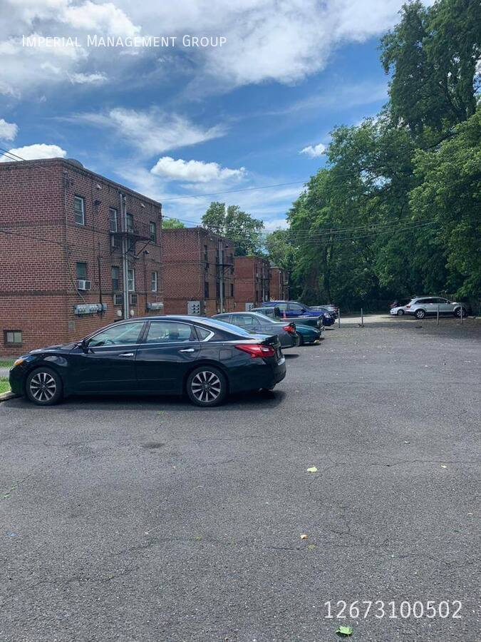 Apartment for rent at 913 E Cliveden St #4, Philadelphia, PA 19119