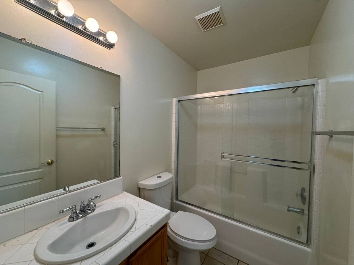 House for rent at 9109 Chattaroy St, Bakersfield, CA 93312