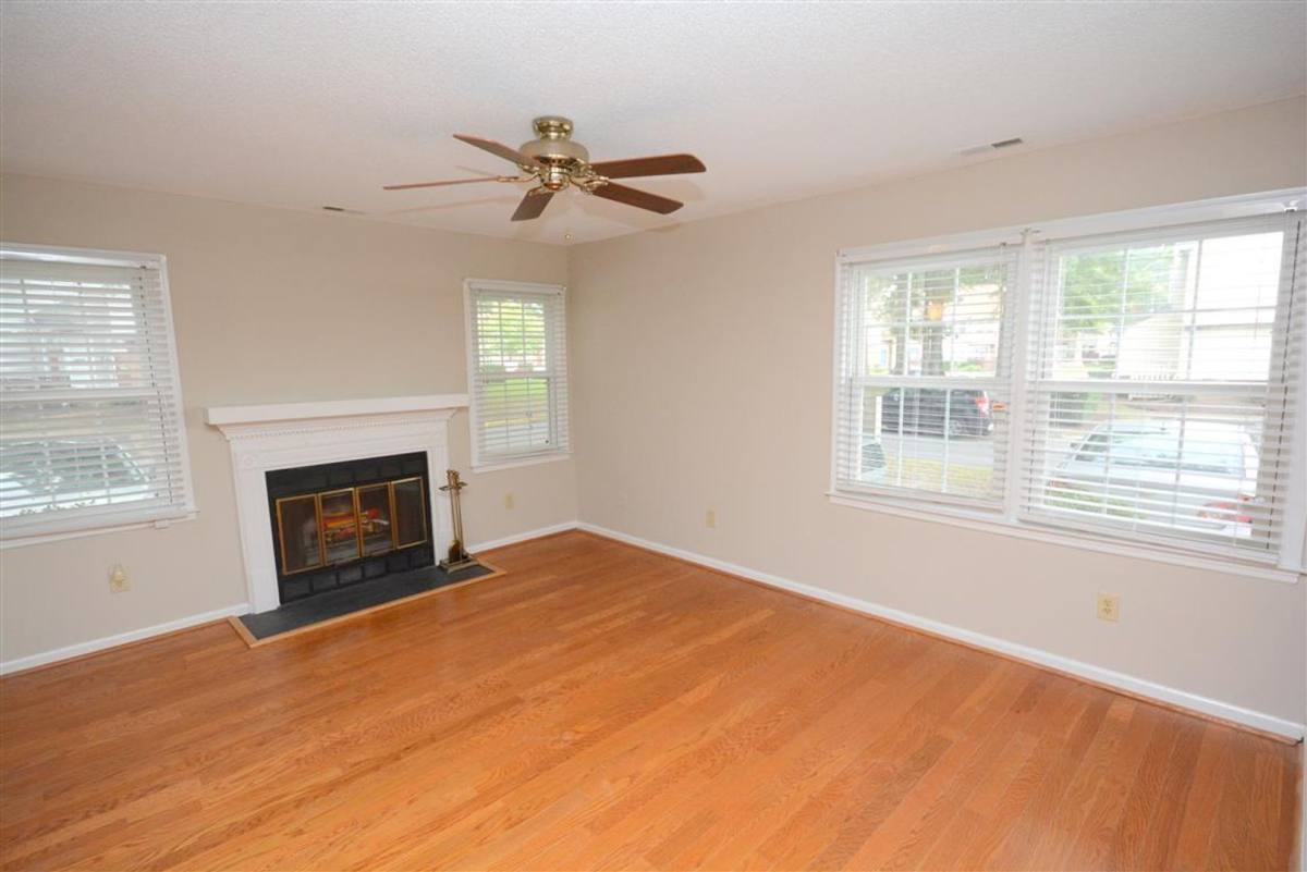 Condo for rent at 964 A Saint Andrews Reach, Chesapeake, VA 23320