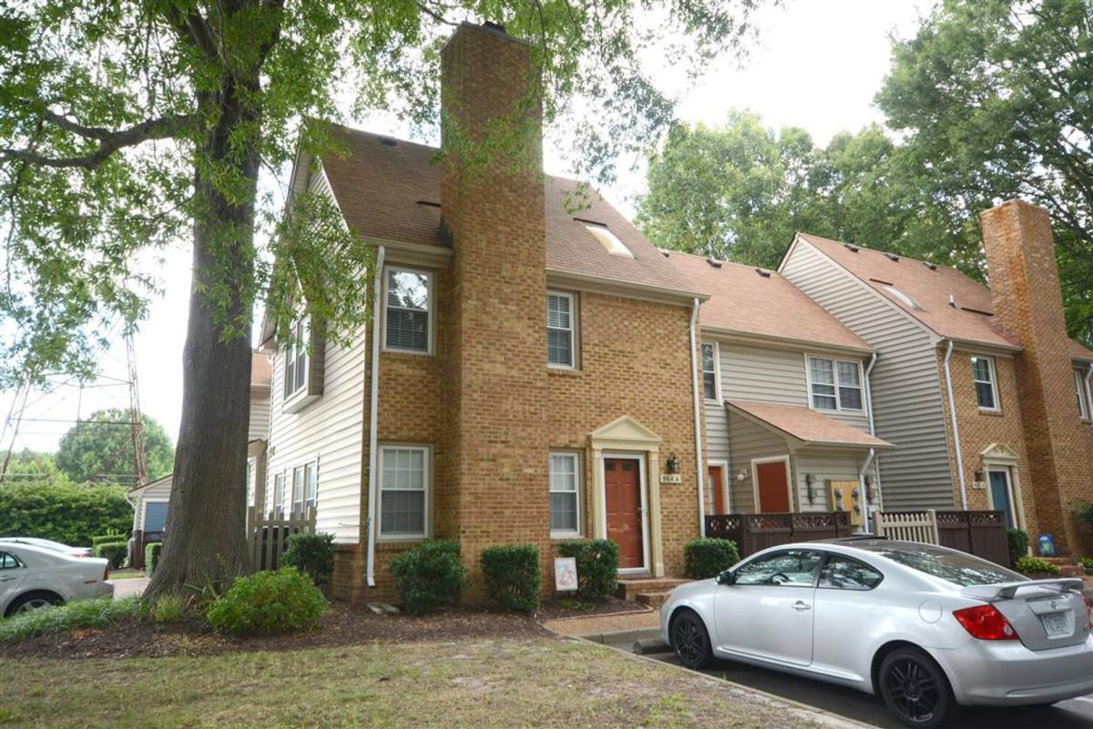 Condo for rent at 964 A Saint Andrews Reach, Chesapeake, VA 23320