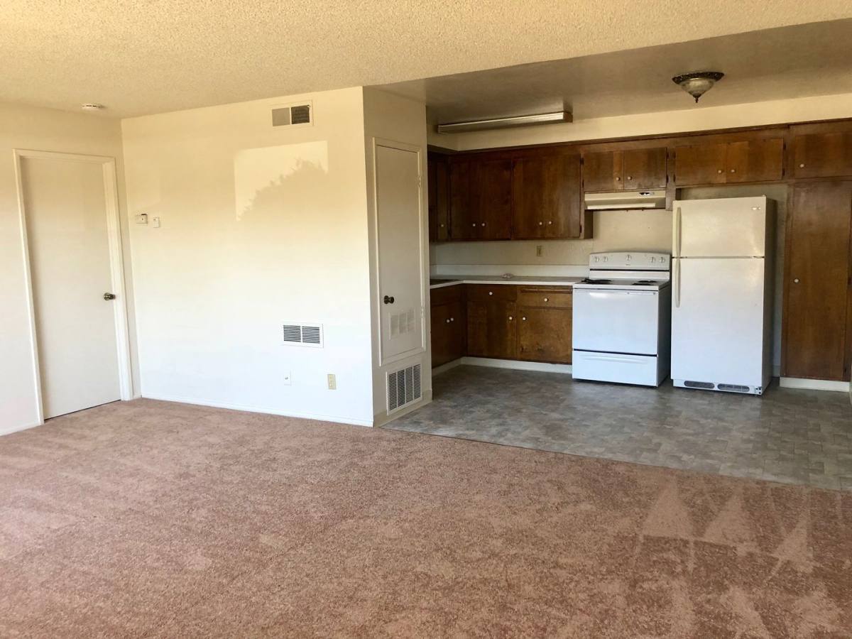 Apartment for rent at 336 California St, Salinas, CA 93901
