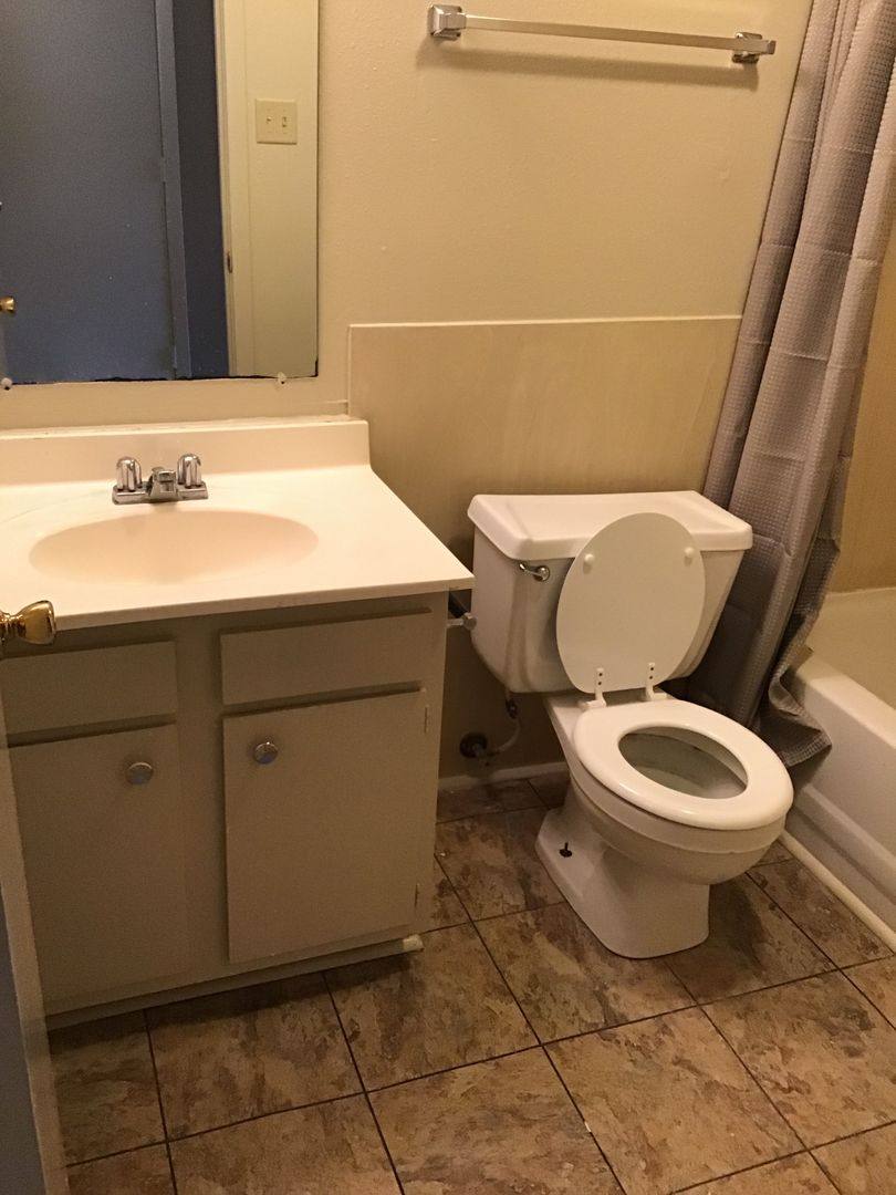 Apartment for rent at 908 Lamar St, Lafayette, LA 70501