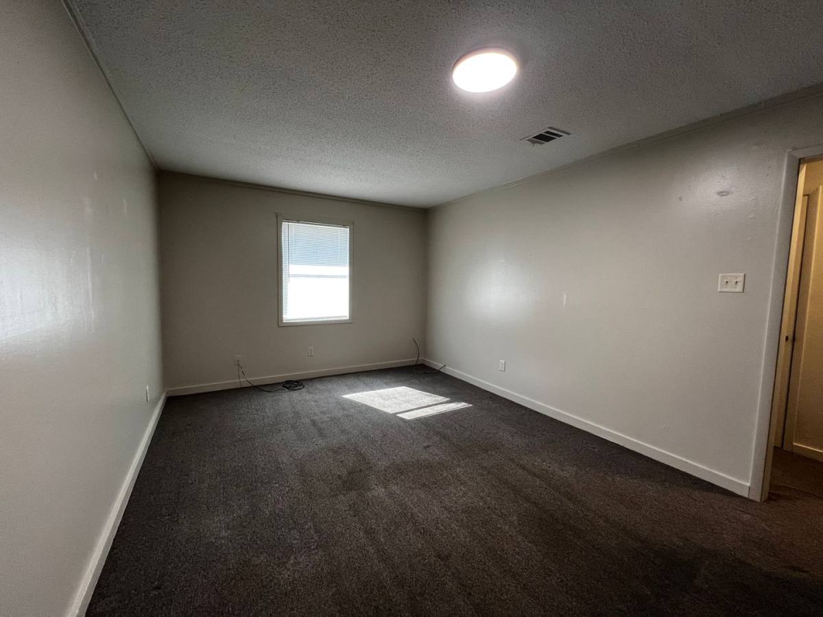 Apartment for rent at 135 Georgiana St, Sunset, LA 70584