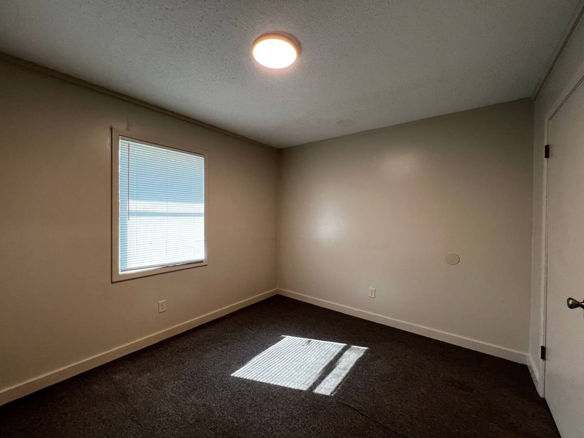 Apartment for rent at 135 Georgiana St, Sunset, LA 70584