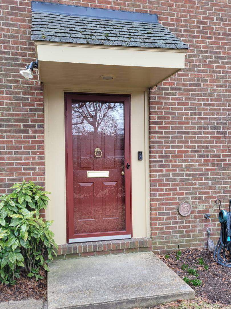 Townhouse for rent at 464 Westover Mews, Norfolk, VA 23507