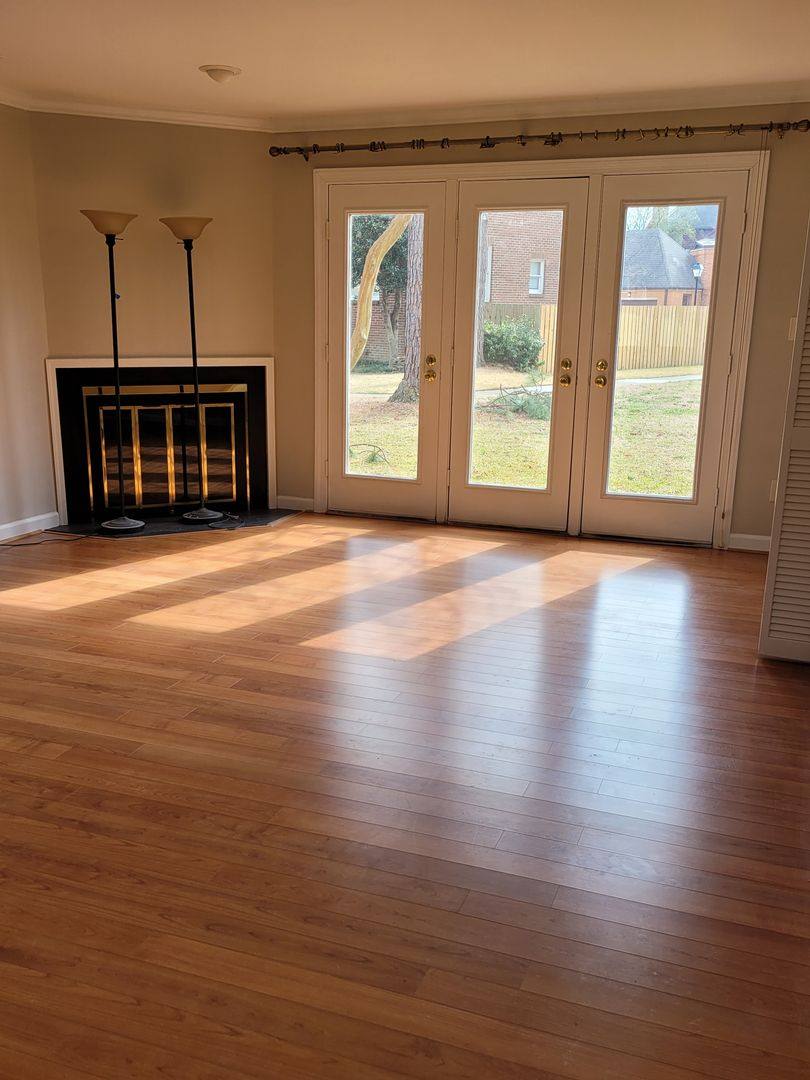 Townhouse for rent at 464 Westover Mews, Norfolk, VA 23507