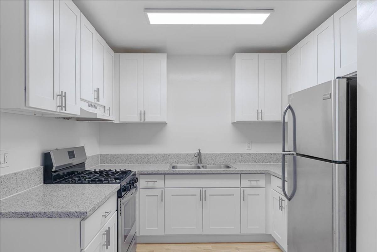 Apartment for rent at 3905 S Stevely Ave #9, Los Angeles, CA 90008