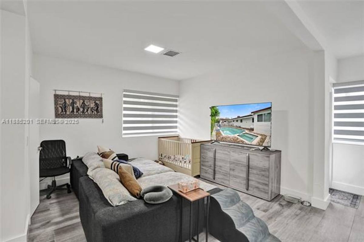 House for rent at 3784 Sheridan Ave, Miami Beach, FL 33140