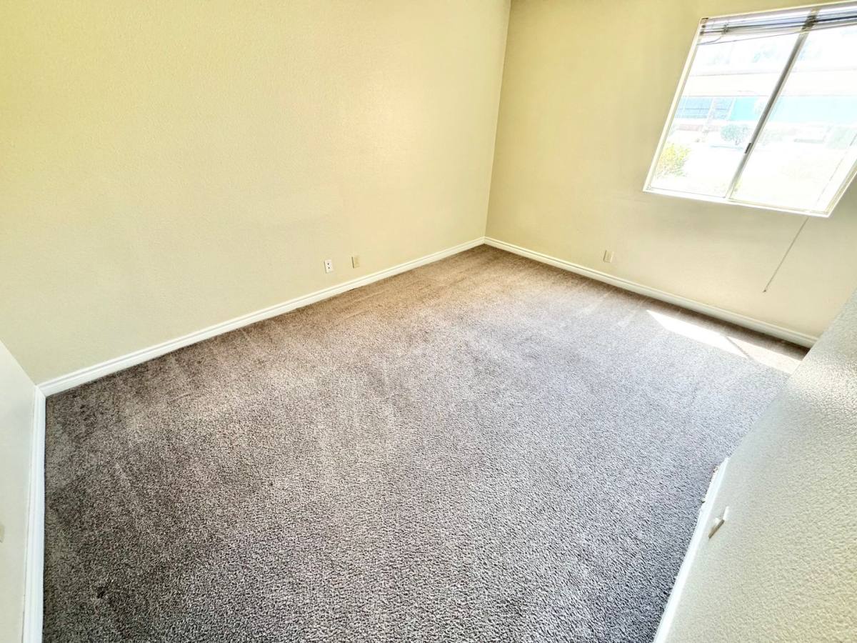 Condo for rent at 5060 Indian River Dr, Las Vegas, NV 89103