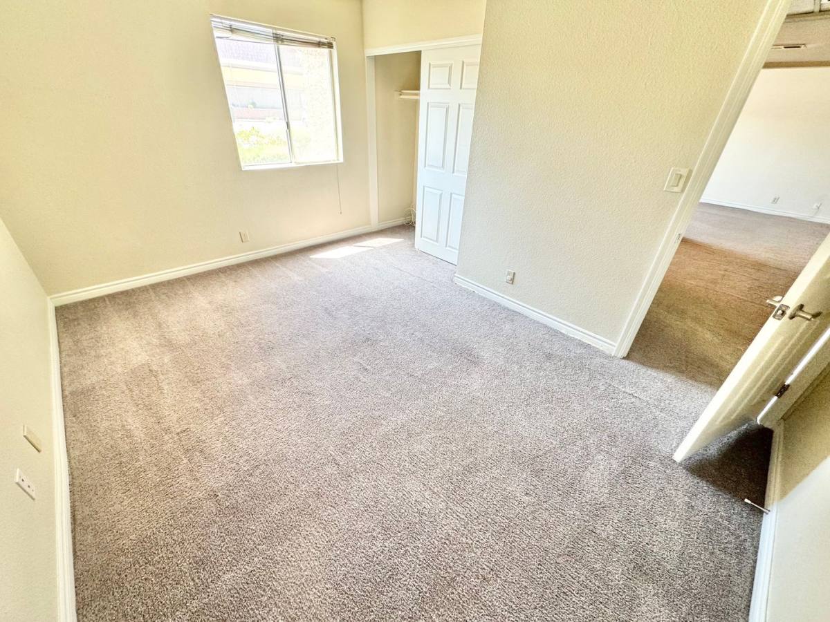 Condo for rent at 5060 Indian River Dr, Las Vegas, NV 89103