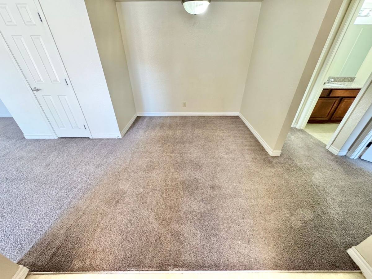 Condo for rent at 5060 Indian River Dr, Las Vegas, NV 89103