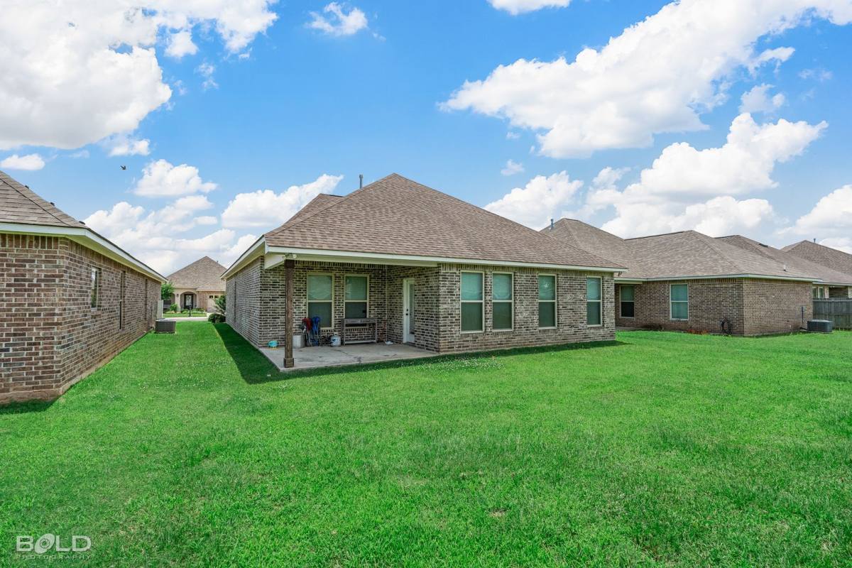 House for rent at 1943 Valdemar Place, Bossier City, LA 71111