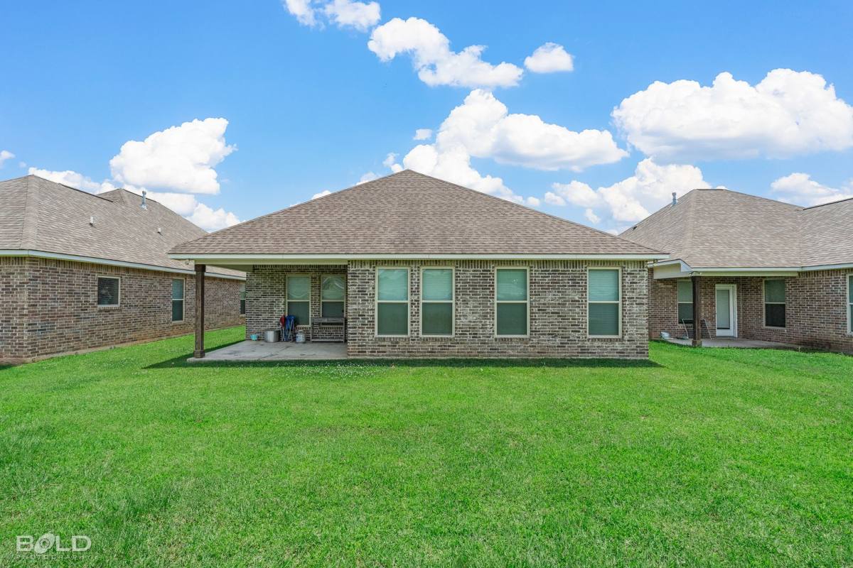 House for rent at 1943 Valdemar Place, Bossier City, LA 71111