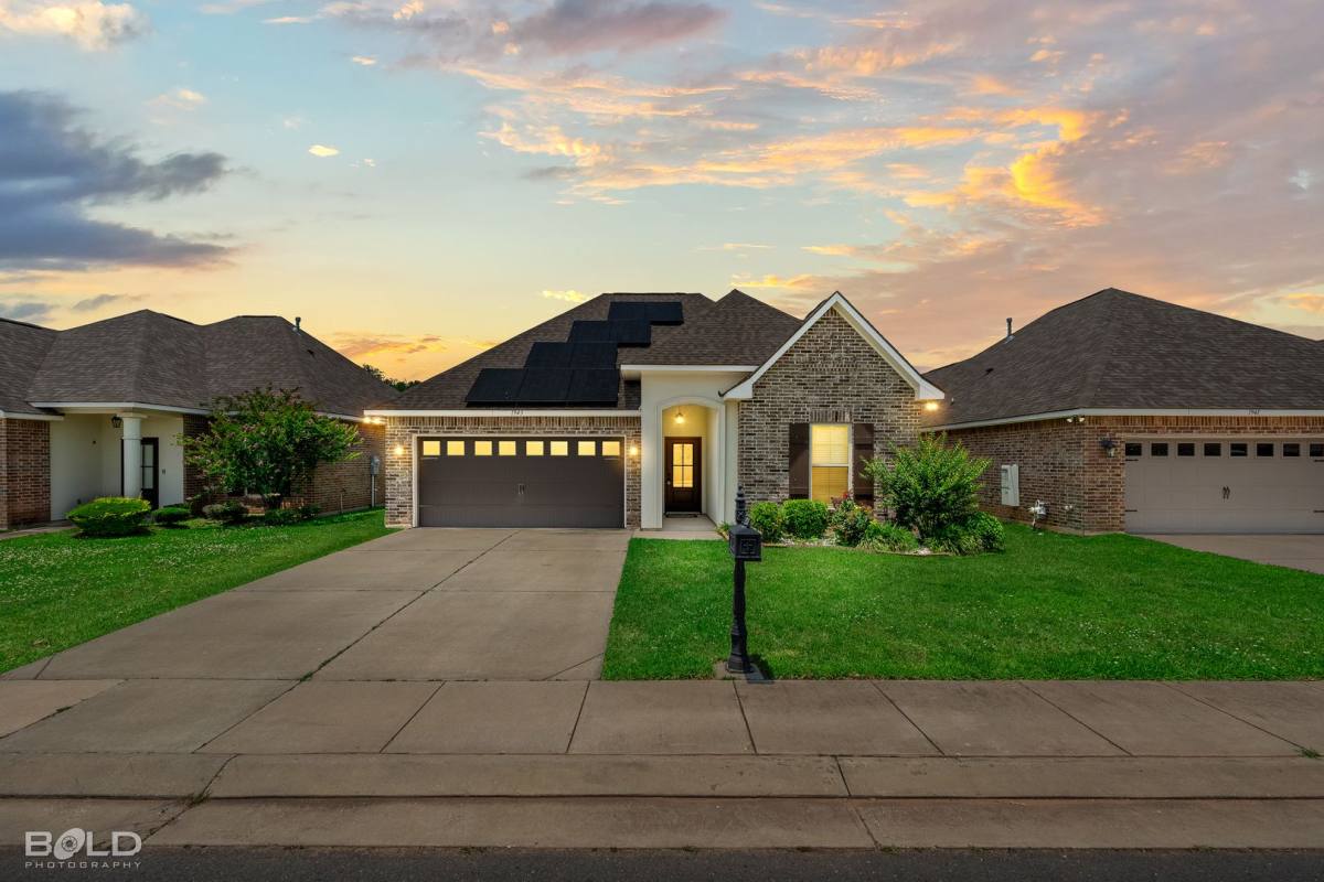 House for rent at 1943 Valdemar Place, Bossier City, LA 71111