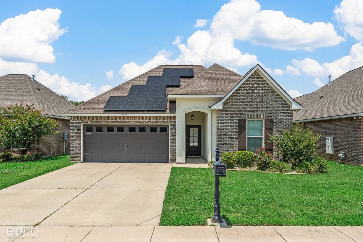 House for rent at 1943 Valdemar Place, Bossier City, LA 71111