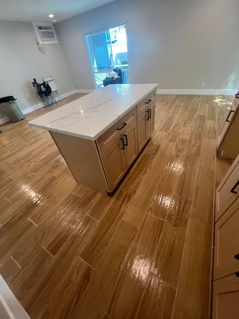 Apartment for rent at 1776 S Rimpau Blvd, Los Angeles, CA 90019