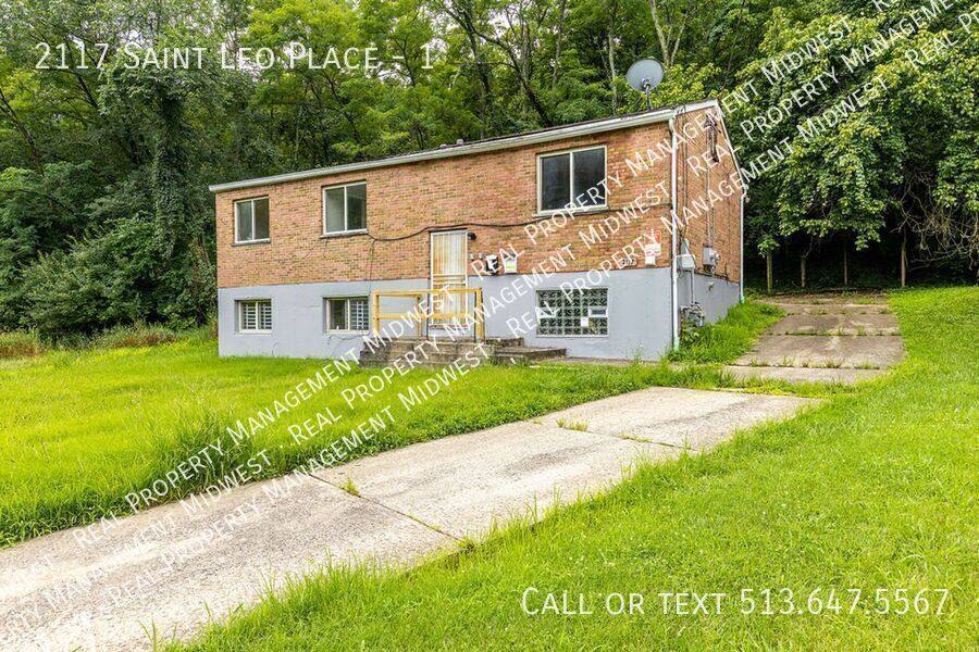 Apartment for rent at 2117 Saint Leo Place #1, Cincinnati, OH 45211