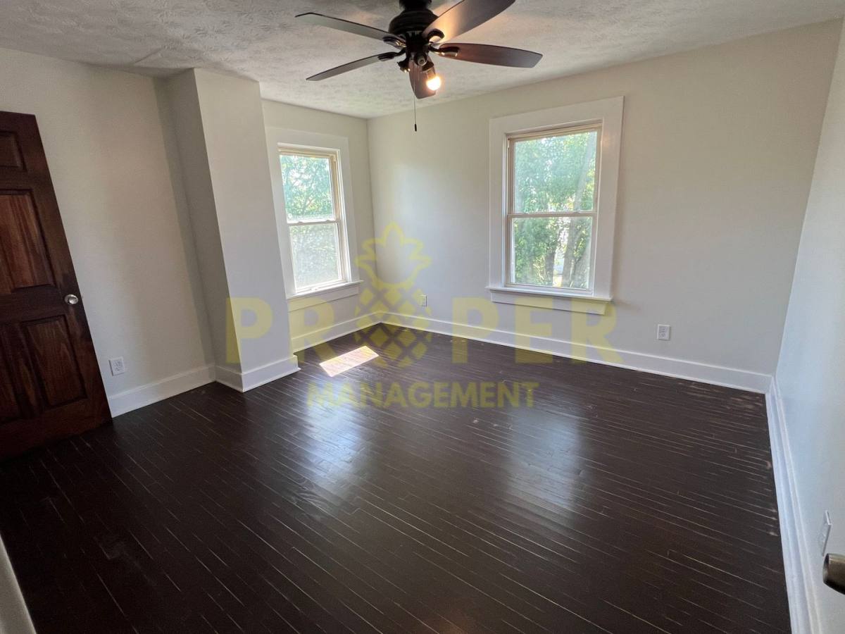 House for rent at 39 E Maplewood Ave, Dayton, OH 45405