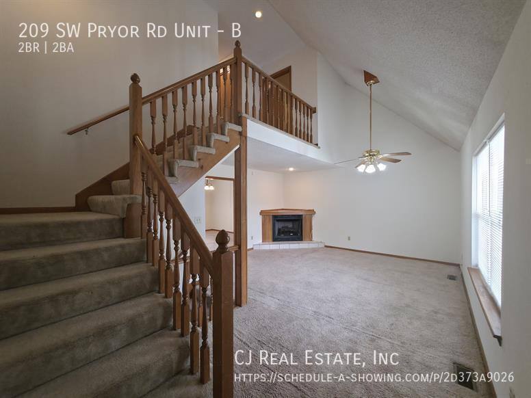 Townhouse for rent at 209 SW Pryor Rd #B, Lees Summit, MO 64081