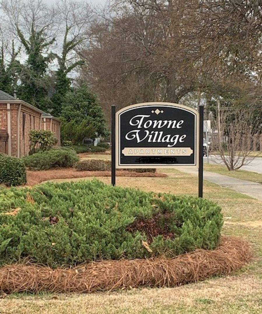 Apartment for rent at 1005 N Elm St, Lumberton, NC 28358