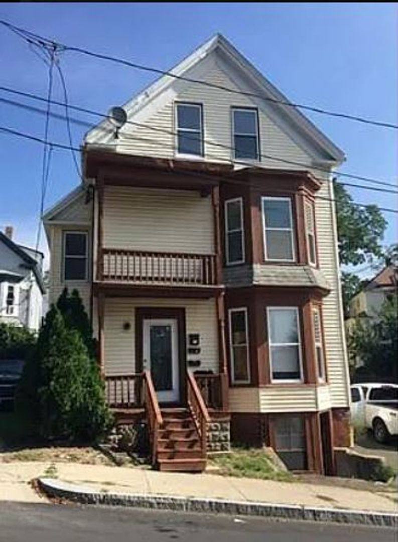 Apartment for rent at 49 - 51 Varnum St, Haverhill, MA 01832